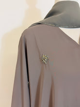 Load image into Gallery viewer, Regal Abaya- Mushiao Green