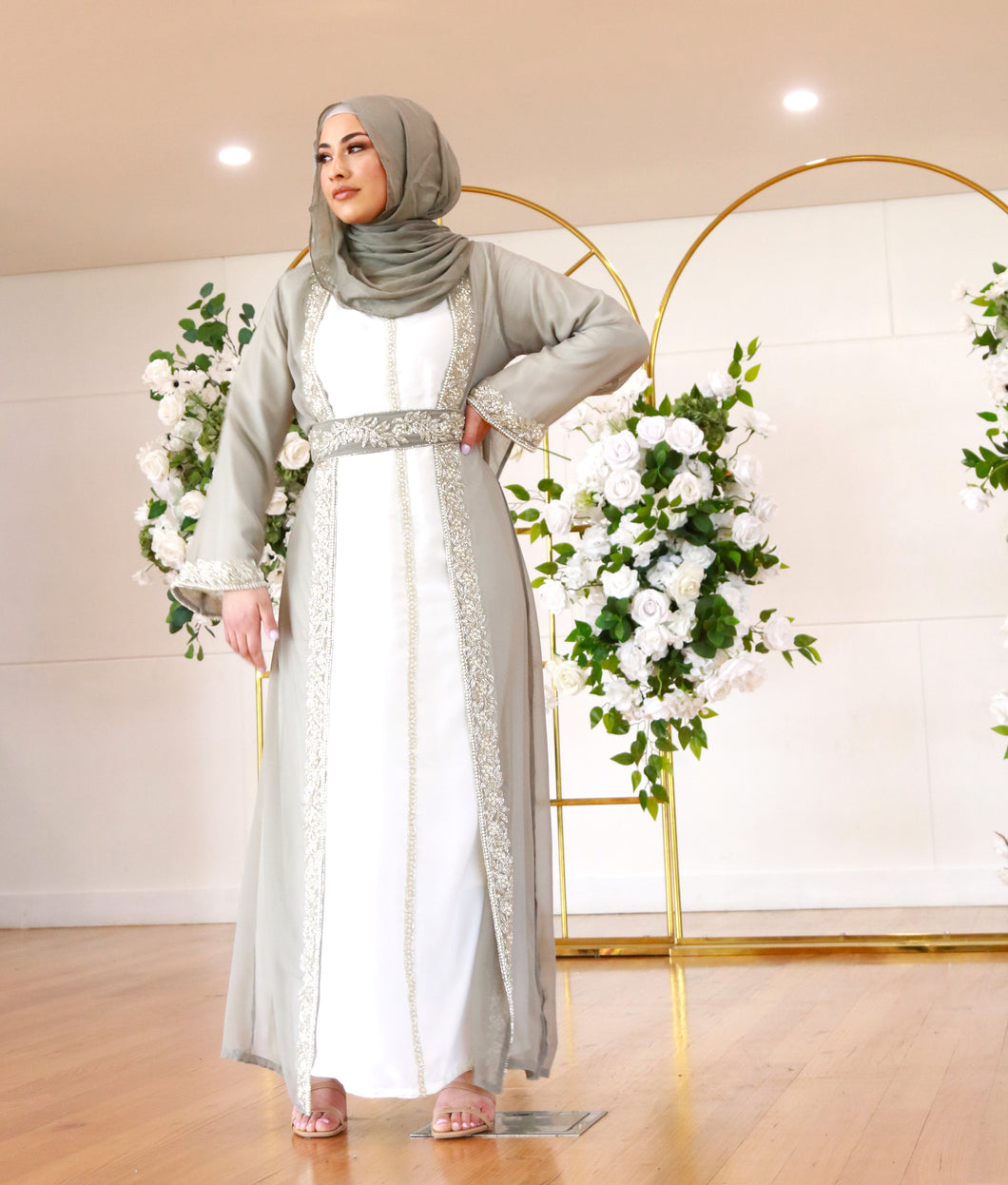 Noor Kaftan/ Takshita set -Grey and White