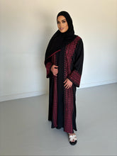 Load image into Gallery viewer, Yara Abaya  - U.A.E