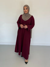 Load image into Gallery viewer, Dina Abayas U.A.E - Maroon