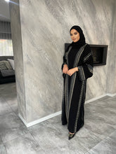 Load image into Gallery viewer, Samia Embroidered Abaya Set- Black