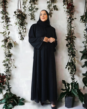 Load image into Gallery viewer, Asiya U.A.E Abaya