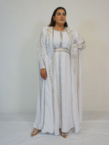 Sawa Takshita/ Kaftan set- White