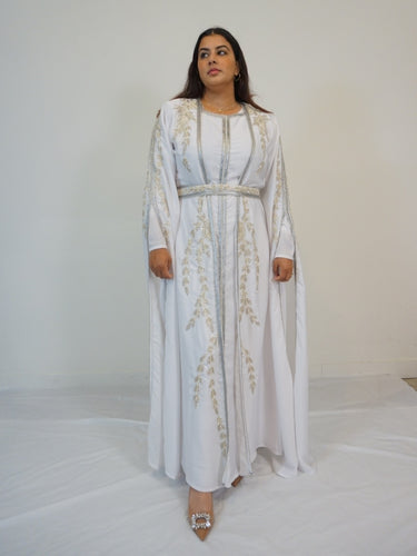 Sawa Takshita/ Kaftan set- White