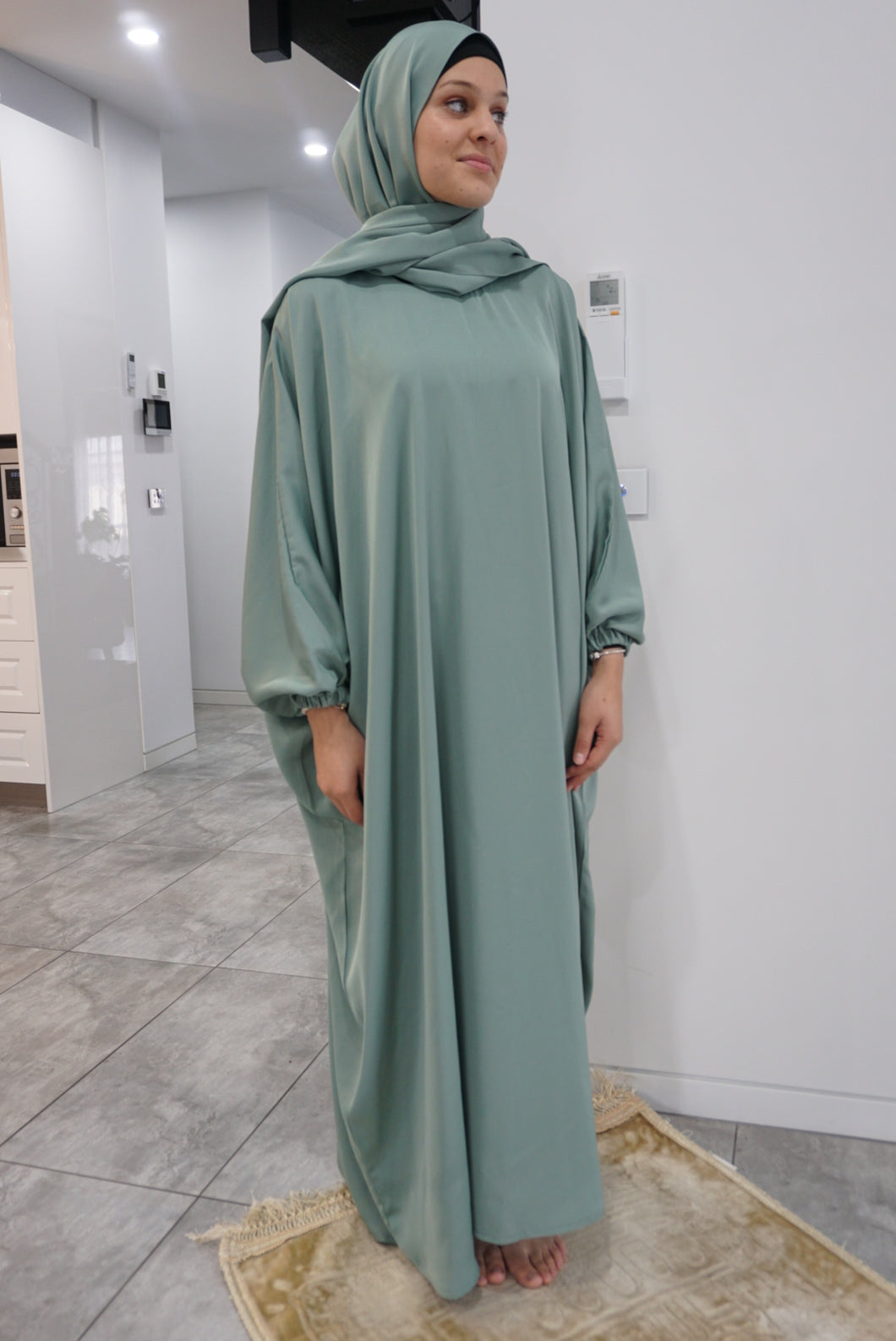 Prayer Abaya with attatched shawl-U.A.E - Jade Green