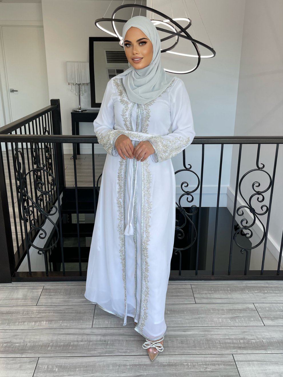 Zarah Kaftan/ Takshita set -Pearl White