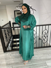 Load image into Gallery viewer, Kinzah Abaya Set - Emerald Green