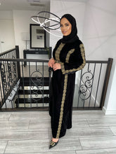 Load image into Gallery viewer, Amara Velvet Abaya