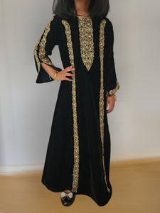 Kids Amara Velvet Abaya